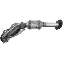 Load image into Gallery viewer, 16633 Catalytic Converter with Integrated Exhaust Manifold Walker Exhaust Canada