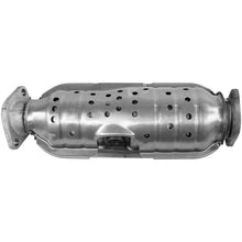 Load image into Gallery viewer, 16648 Catalytic Converter Walker Exhaust Canada