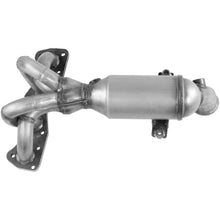Load image into Gallery viewer, 16650 Catalytic Converter with Integrated Exhaust Manifold Walker Exhaust Canada