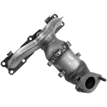 Load image into Gallery viewer, 16690 Catalytic Converter with Integrated Exhaust Manifold Walker Exhaust Canada