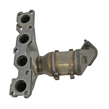 Load image into Gallery viewer, 16864 Catalytic Converter with Integrated Exhaust Manifold Walker Exhaust Canada