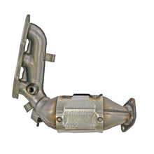 Load image into Gallery viewer, 16866 Catalytic Converter with Integrated Exhaust Manifold Walker Exhaust Canada