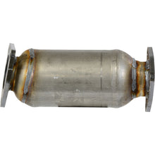 Load image into Gallery viewer, 16880 Catalytic Converter Walker Exhaust Canada