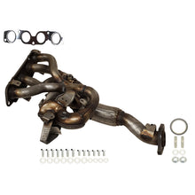 Load image into Gallery viewer, 16981 Catalytic Converter with Integrated Exhaust Manifold Walker Exhaust Canada
