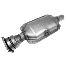 Charger l'image dans la galerie, 82350 Catalytic Converter Walker Exhaust Canada
