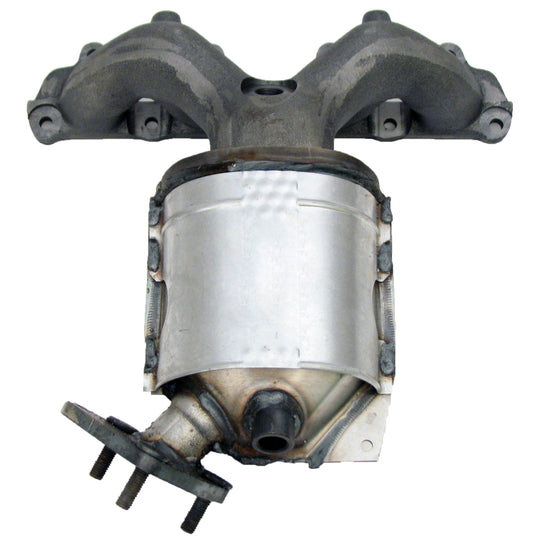 82444 Catalytic Converter with Integrated Exhaust Manifold Walker Exhaust Canada