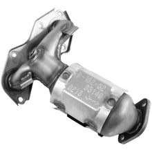 Load image into Gallery viewer, 83149 Catalytic Converter with Integrated Exhaust Manifold Walker Exhaust Canada