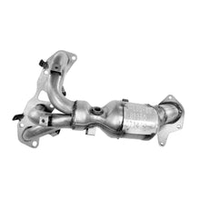 Load image into Gallery viewer, 83390 Catalytic Converter with Integrated Exhaust Manifold Walker Exhaust Canada