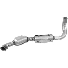 Load image into Gallery viewer, 83556 Catalytic Converter Walker Exhaust Canada