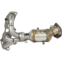 Load image into Gallery viewer, 84129 Catalytic Converter with Integrated Exhaust Manifold Walker Exhaust Canada