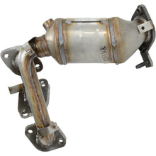 Load image into Gallery viewer, 84152 Catalytic Converter with Integrated Exhaust Manifold Walker Exhaust Canada