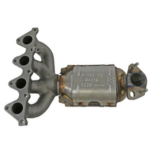 Load image into Gallery viewer, 84156 Catalytic Converter with Integrated Exhaust Manifold Walker Exhaust Canada