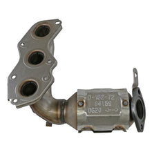 Load image into Gallery viewer, 84159 Catalytic Converter with Integrated Exhaust Manifold Walker Exhaust Canada
