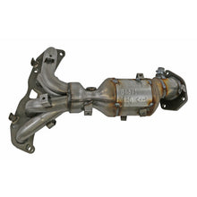 Load image into Gallery viewer, 84371 Catalytic Converter with Integrated Exhaust Manifold Walker Exhaust Canada