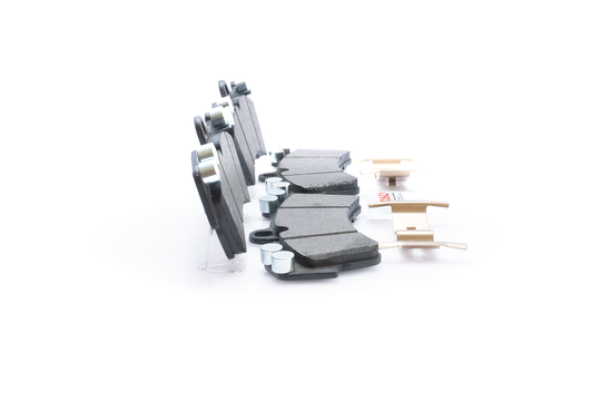 BE1014H Blue Semi-Metallic Brake Pads with Hardware Bosch Canada