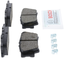 Load image into Gallery viewer, BE1212 Blue Ceramic Brake Pads with Hardware Bosch Canada