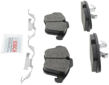 Load image into Gallery viewer, BE1306H Blue Ceramic Brake Pads with Hardware Bosch Canada