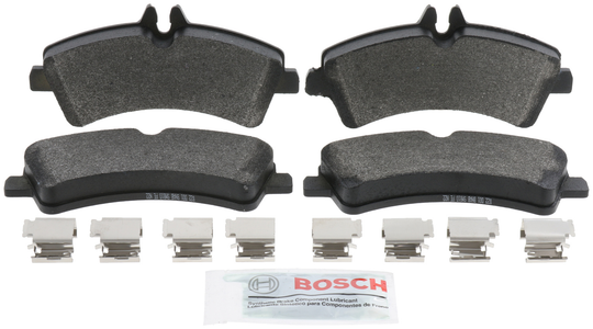 BE1318H Blue Semi-Metallic Brake Pads with Hardware Bosch Canada