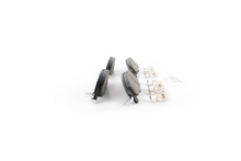 Load image into Gallery viewer, BE1339H Blue Ceramic Brake Pads with Hardware Bosch Canada