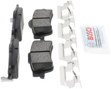 Load image into Gallery viewer, BE1352H Blue Ceramic Brake Pads with Hardware Bosch Canada