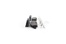 Load image into Gallery viewer, BE1363H Blue Semi-Metallic Brake Pads with Hardware Bosch Canada