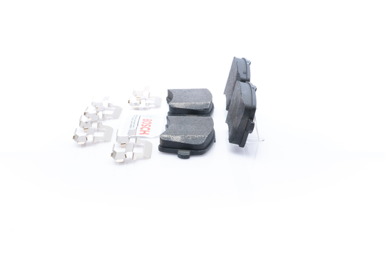 BE1386H Blue Semi-Metallic Brake Pads with Hardware Bosch Canada