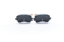 Load image into Gallery viewer, BE1386H Blue Semi-Metallic Brake Pads with Hardware Bosch Canada