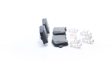 Load image into Gallery viewer, BE1386H Blue Semi-Metallic Brake Pads with Hardware Bosch Canada