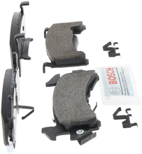 Load image into Gallery viewer, BE154H Blue Semi-Metallic Brake Pads with Hardware Bosch Canada
