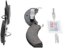 Load image into Gallery viewer, BE215H Blue Semi-Metallic Brake Pads with Hardware Bosch Canada