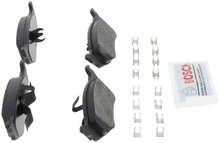 Load image into Gallery viewer, BE658H Blue Semi-Metallic Brake Pads with Hardware Bosch Canada