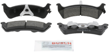 Charger l'image dans la galerie, BE667 Blue Ceramic Brake Pads Bosch Canada