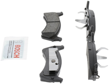 Charger l'image dans la galerie, BE667 Blue Ceramic Brake Pads Bosch Canada