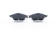 Charger l'image dans la galerie, BE687H Blue Semi-Metallic Brake Pads with Hardware Bosch Canada