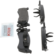 Load image into Gallery viewer, BE761 Blue Semi-Metallic Brake Pads Bosch Canada