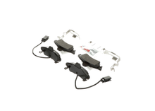 Load image into Gallery viewer, BE899H Blue Semi-Metallic Brake Pads with Hardware Bosch Canada
