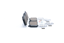 Charger l'image dans la galerie, BE960H Blue Ceramic Brake Pads with Hardware Bosch Canada