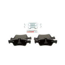 Load image into Gallery viewer, BE986H Blue Semi-Metallic Brake Pads with Hardware Bosch Canada