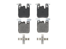 Load image into Gallery viewer, BRX1656 Bremex Ceramic Disc Brake Pad Set With Hardware and Pad Sensor Bremex Canada