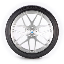 Load image into Gallery viewer, 023172 295/35R20 Bridgestone Blizzak LM-32 105W Bridgestone Tires Canada