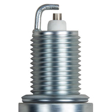 Charger l'image dans la galerie, 405 Copper Plus Spark Plug Champion Spark Plug Canada