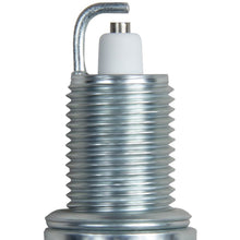 Charger l'image dans la galerie, 436 Copper Plus Spark Plug Champion Spark Plug Canada