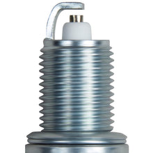Charger l'image dans la galerie, 439 Copper Plus Spark Plug Champion Spark Plug Canada