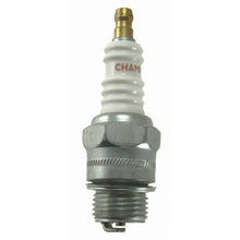 Charger l'image dans la galerie, 514 Copper Plus Spark Plug Champion Spark Plug Canada