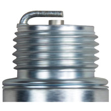 Charger l'image dans la galerie, 516 Copper Plus Spark Plug Champion Spark Plug Canada