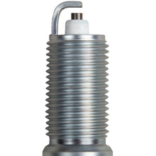 Charger l'image dans la galerie, 570 Copper Plus Spark Plug Champion Spark Plug Canada
