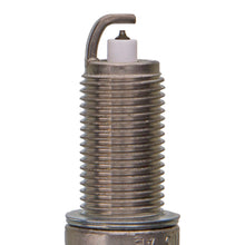 Charger l'image dans la galerie, 7418 Double Platinum Power Spark Plug Champion Spark Plug Canada