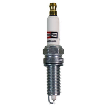 Charger l'image dans la galerie, 9060 Champion Iridium Spark Plug Champion Spark Plug Canada