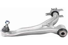 Charger l'image dans la galerie, CMS101371 Suspension Control Arm and Ball Joint Assembly Mevotech Supreme Canada