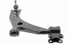Charger l'image dans la galerie, CMS10171 Suspension Control Arm and Ball Joint Assembly Mevotech Supreme Canada